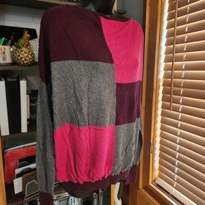 .Colorblock LS Wide Neck Top